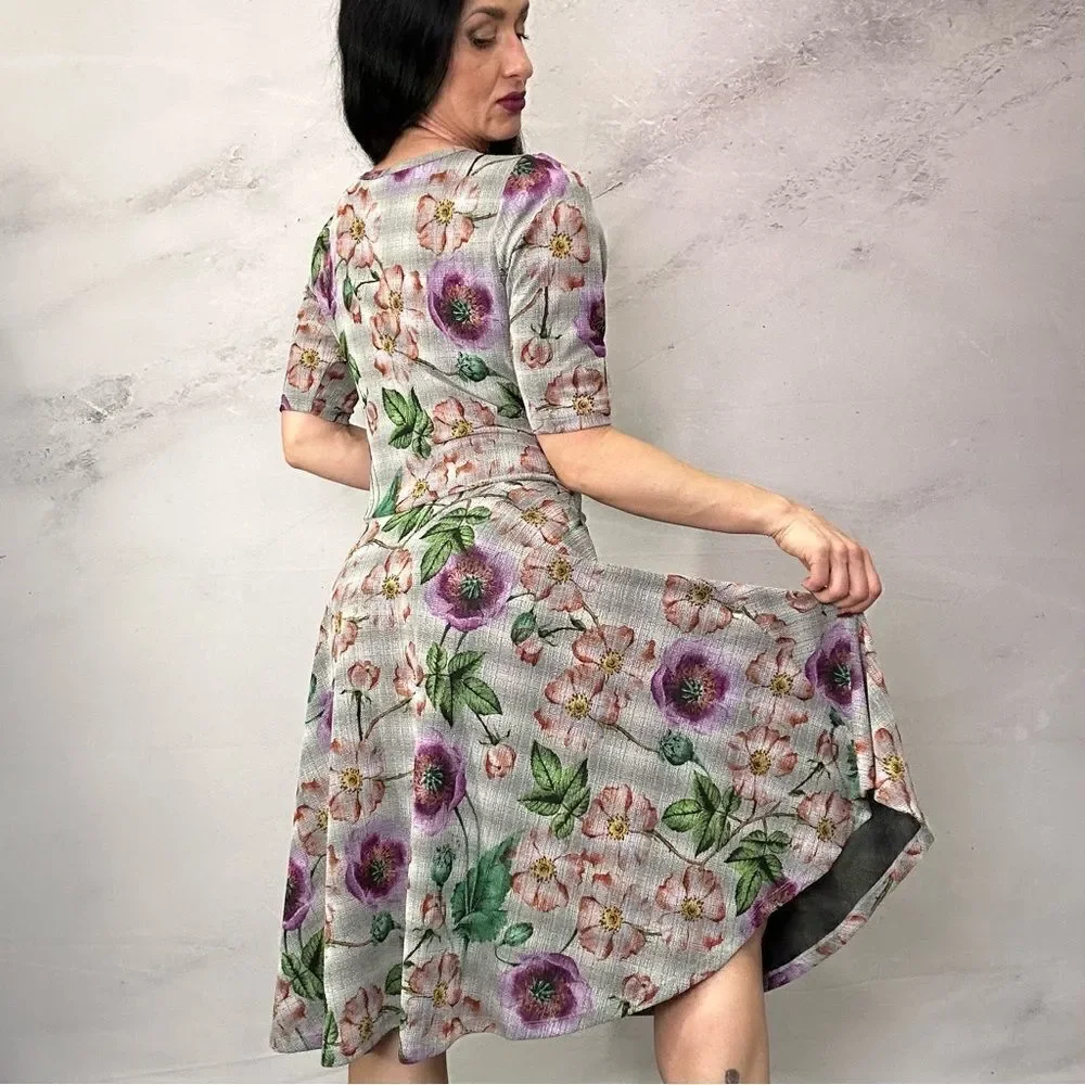Lularoe beautiful floral dress - Picture 2 of 4